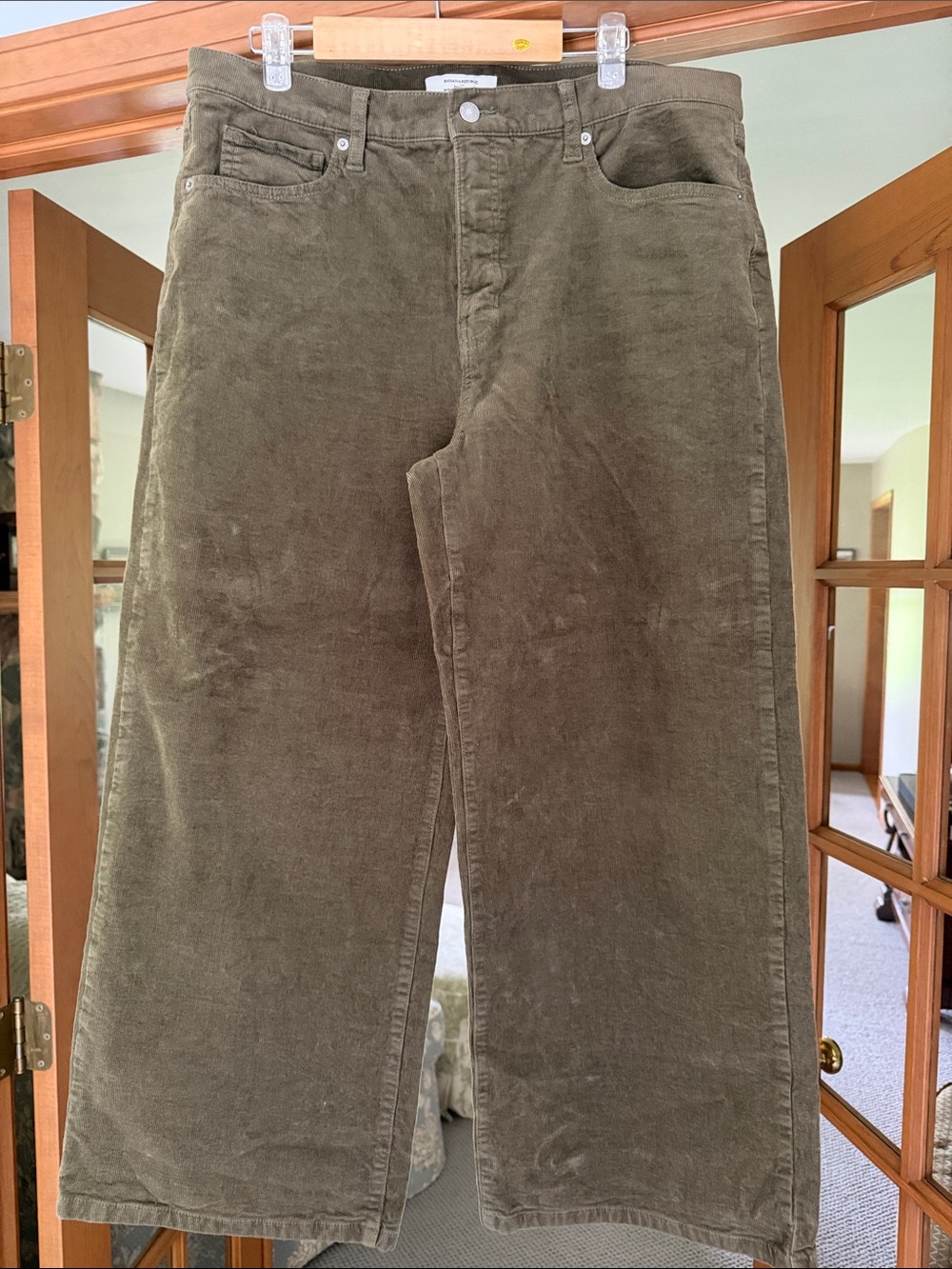 Banana Republic wide leg cords size 33
